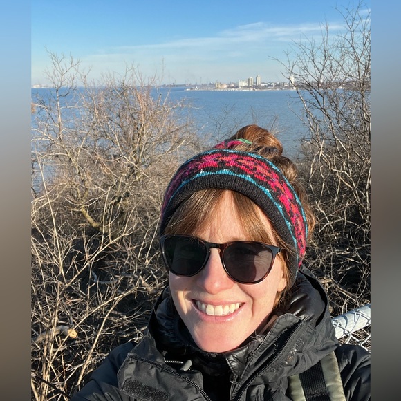 Meet your Posher, Jess - Picture 1 of 2